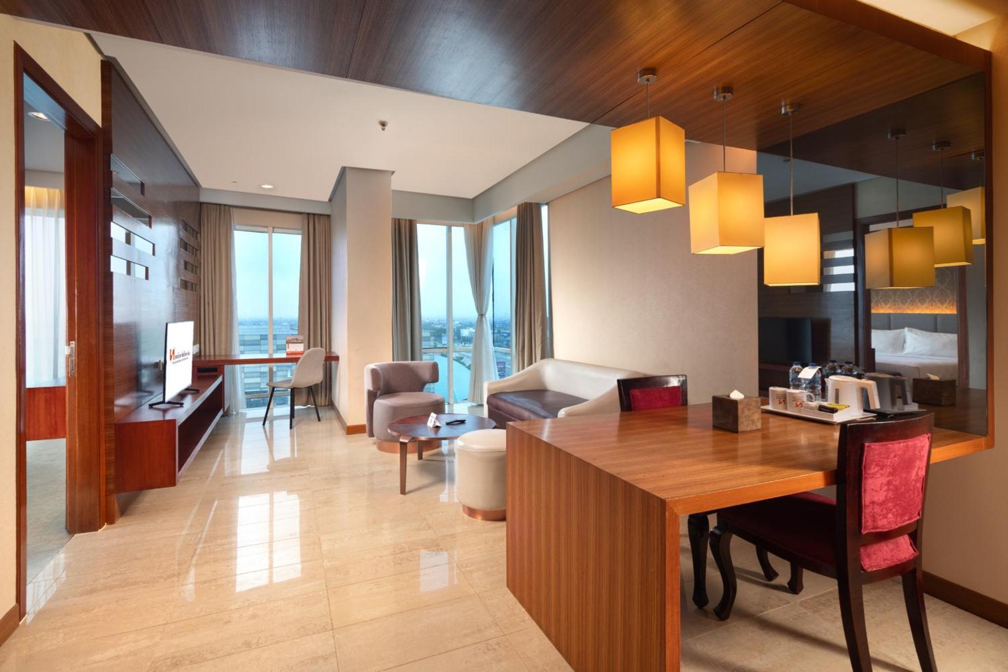 Swiss-Belinn Ska Pekanbaru Exterior photo